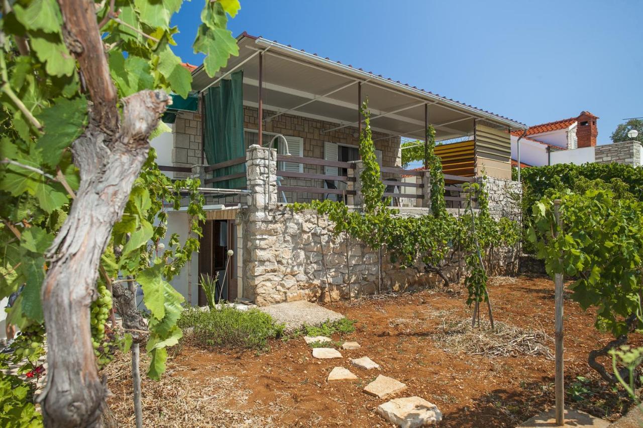 Holiday Home Neda فيلا لوكا المظهر الخارجي الصورة